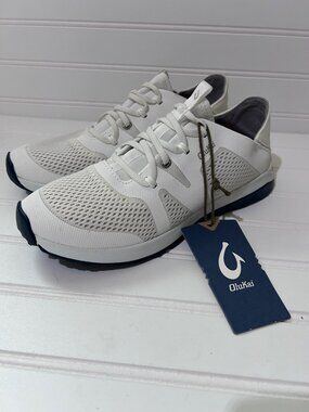 OluKai Huia Womens Sneakers White Mesh Trainers Size 8 NWT Lightweight Beachy